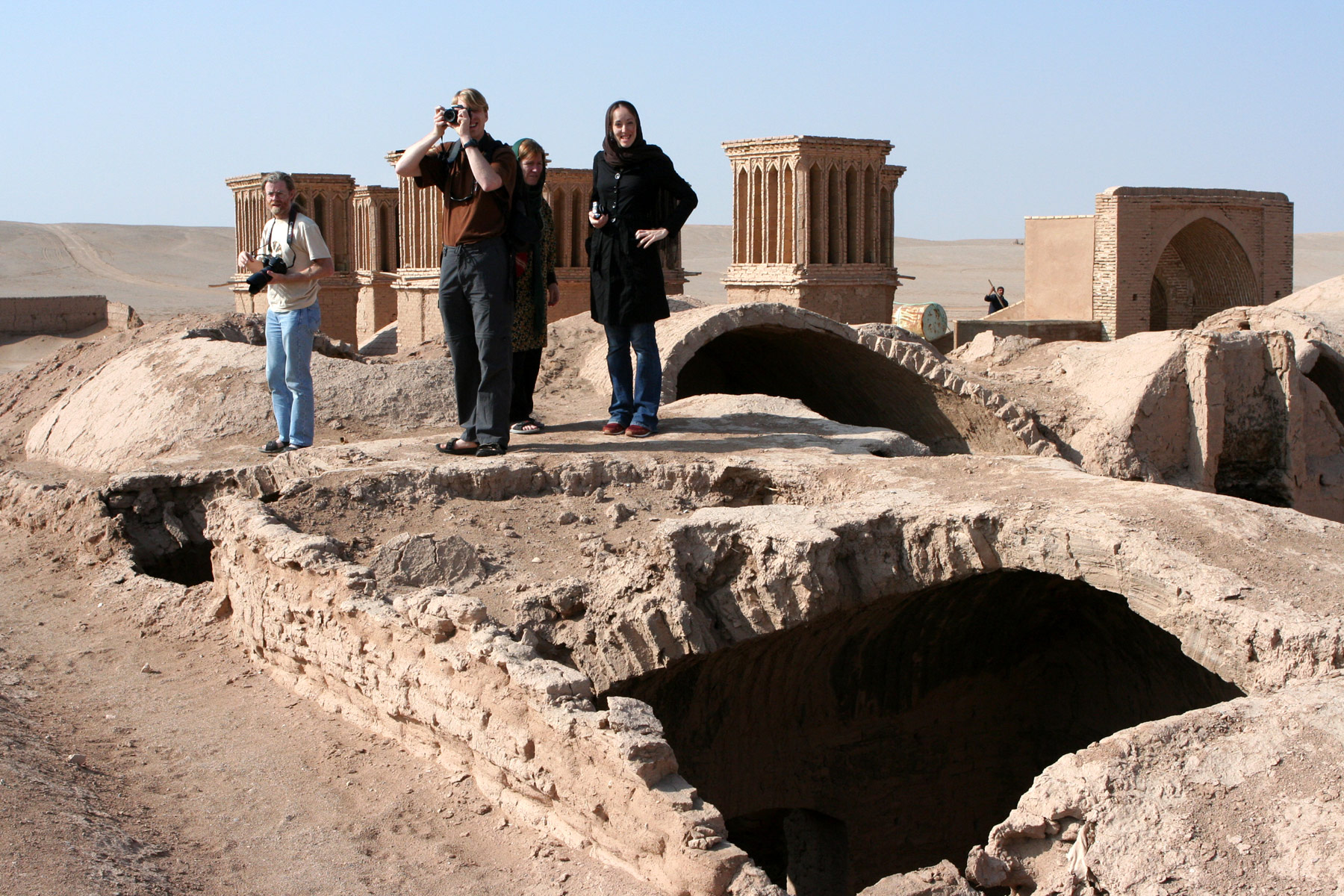 Asrabad, Ashkezar